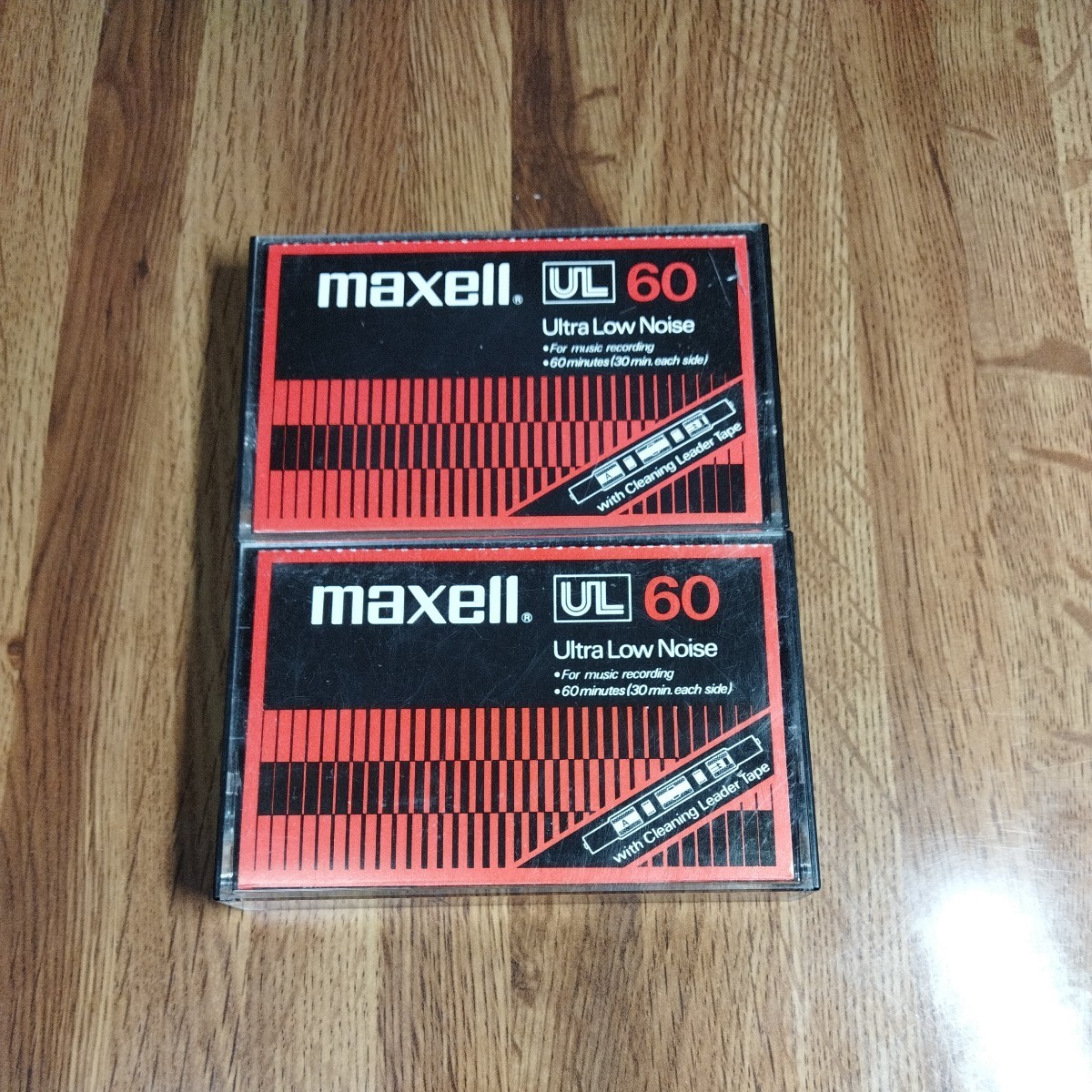 maxell　カセットテープ　初代UL60　2本　1978年発売_画像1