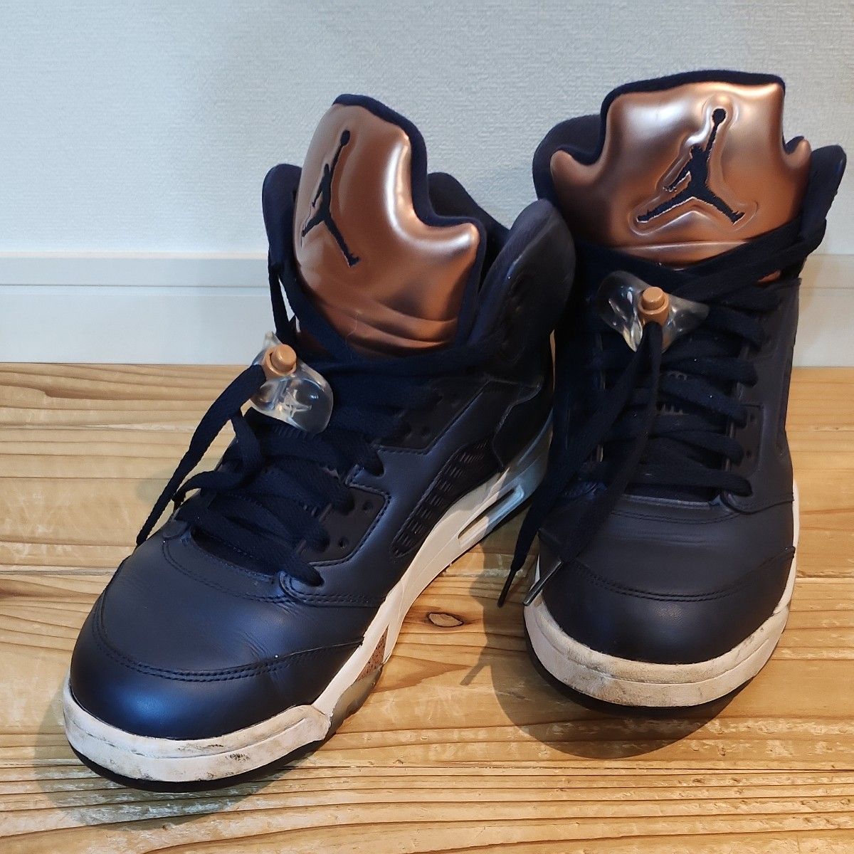 AIR JORDAN 5 RETRO"BRONZE"136027-416(メタリックブロンズ)