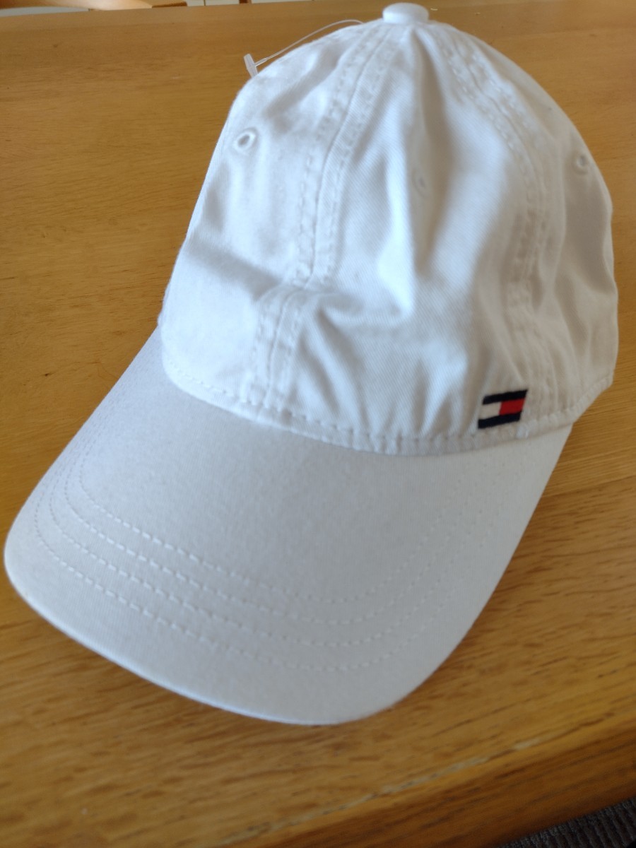 USA購入 TOMMY HILFIGER トミーヒルフィガー ロゴ キャップ 帽子 コットン ホワイト 白 新品未使用_画像1