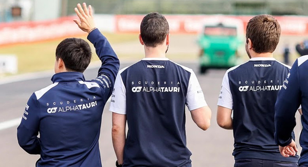 人気便利グッズ 非売品】2022 アルファタウリ・ホンダ F1 支給品 Tシャツ M 新品 F1