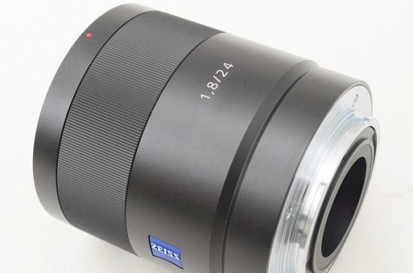 ☆極上美品☆ Sony ソニー Zeiss Sonnar T＊ 24mm F1.8 ZA SEL24F18Z ♯23110807_画像4