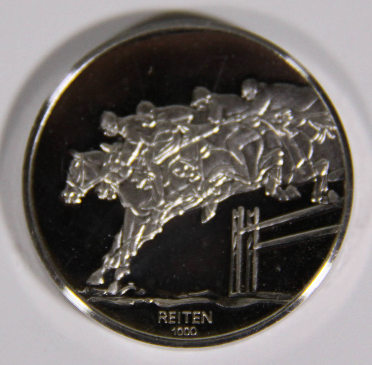 純銀1000金屬慕尼黑奧運會1972年官方紀念純銀大獎章17分硬幣1硬幣1張20克 原文:純銀　1000　シルバメタル ミュンヘンオリンピック 1972年公式記念 純銀メダル 種目別17点セット コイン　１枚20ｇ　