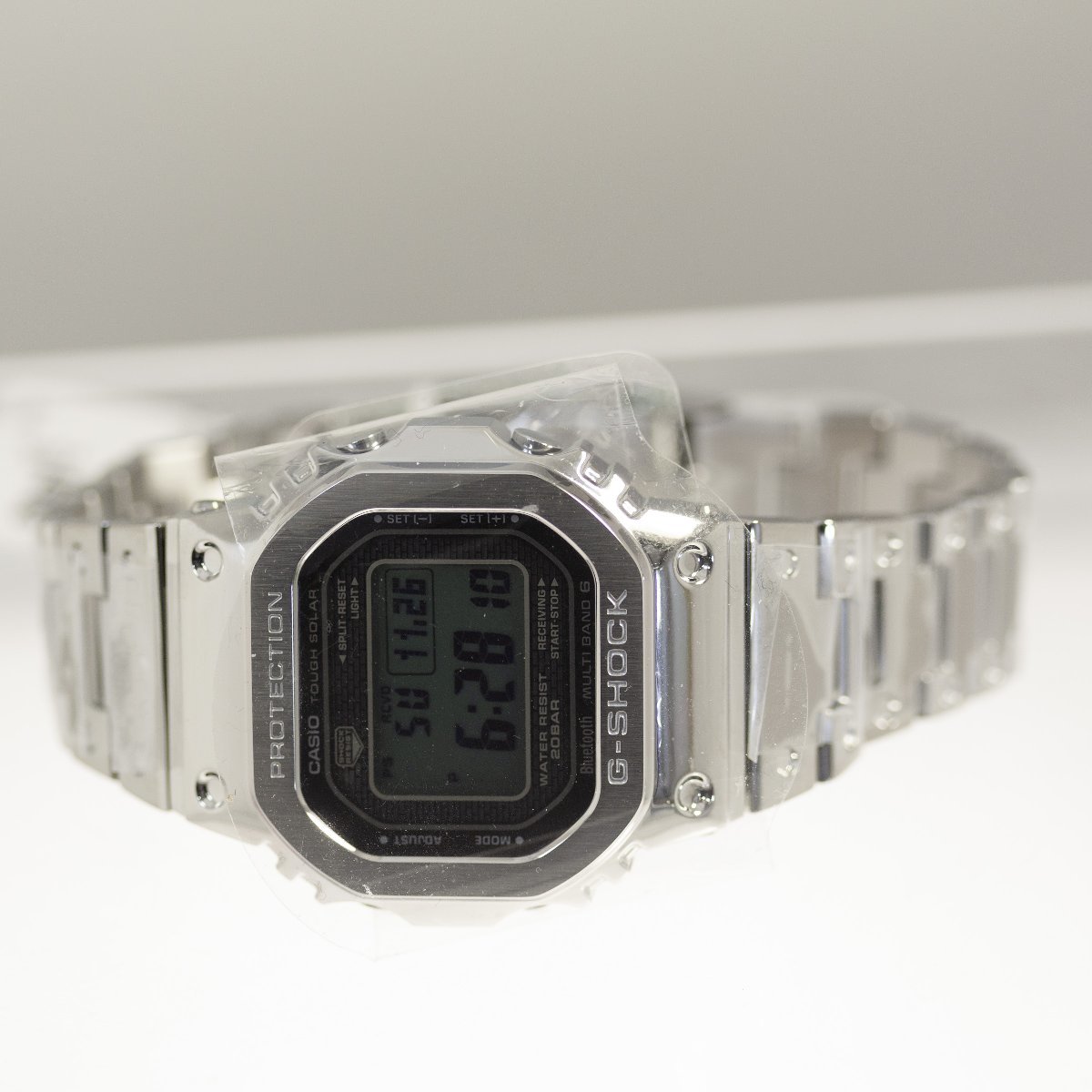 カシオG-ショック　GMW-B5000D-1JF　メタルブレスレット　腕時計　ソーラー電波　”未使用に近い”美品_画像8