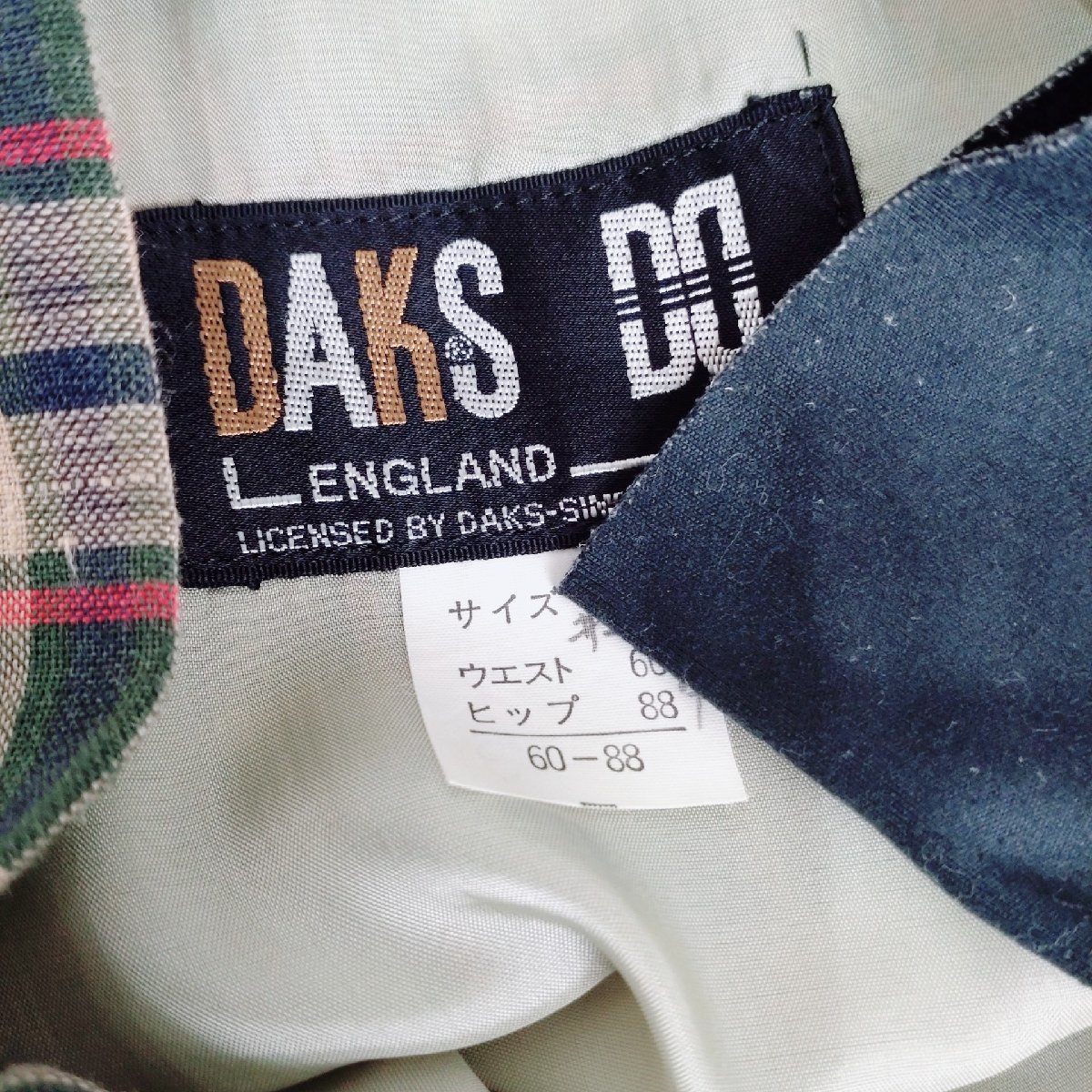 DAKS　セットアップ　サイズ7号　グリーン　チェック　半袖シャツ/プリーツスカート　薄手　ダックス_画像9