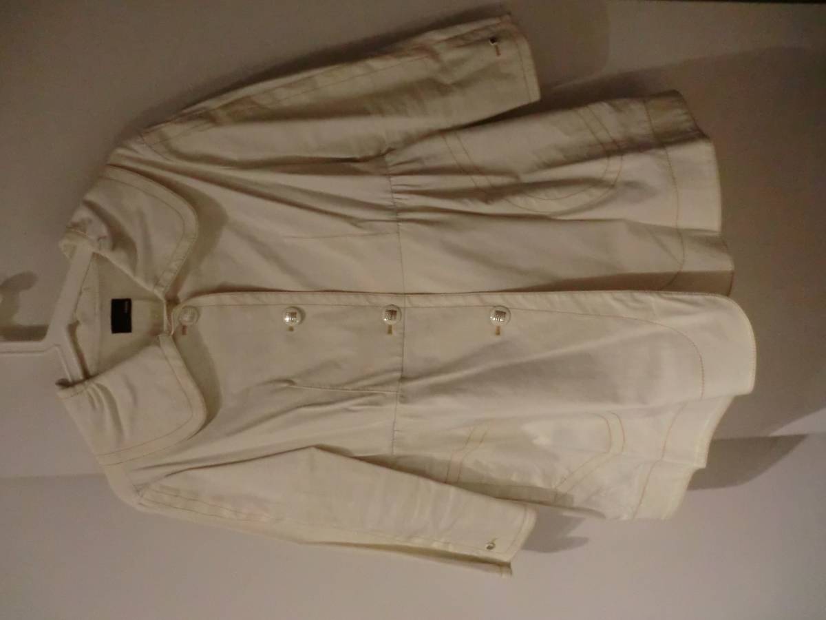 フェンディ FENDI 本物 イタリア製 コート ロングコート 美品 サイズ44 44 ホワイト 白 銀 ベージュ 長袖 上着 ジャケット 春 秋 コート