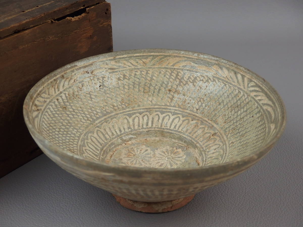 骨董・茶道具】☆李朝 高麗三島暦手茶碗 eq064szl.9 骨董・茶道具】☆李朝 高麗三島暦手茶碗 eq064szl.9