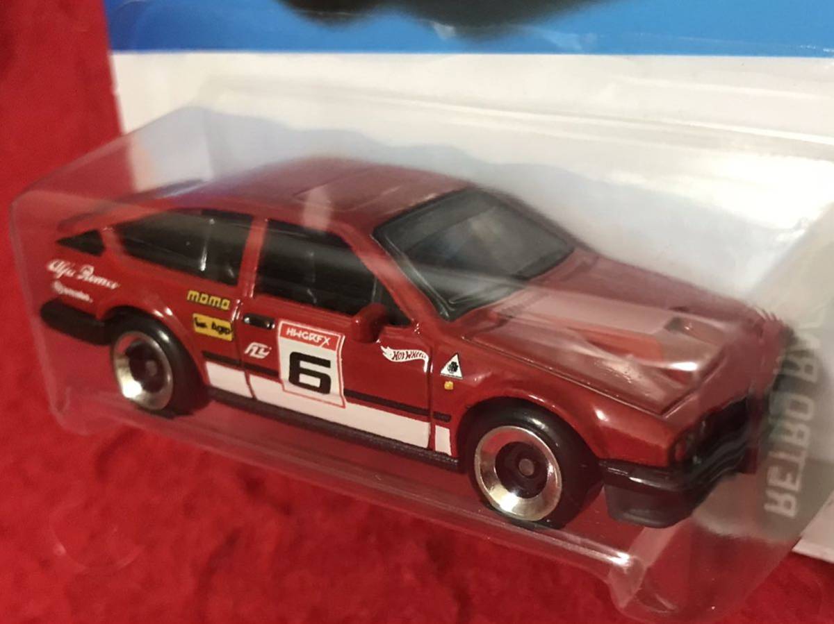 ホットウィール 否単品 AlfaRomeo GTV6 3.0 赤 HotWheels アルファロメオ RETRO RACERS momo モモ Agip アジップ brembo ブレンボ 未開封_画像4