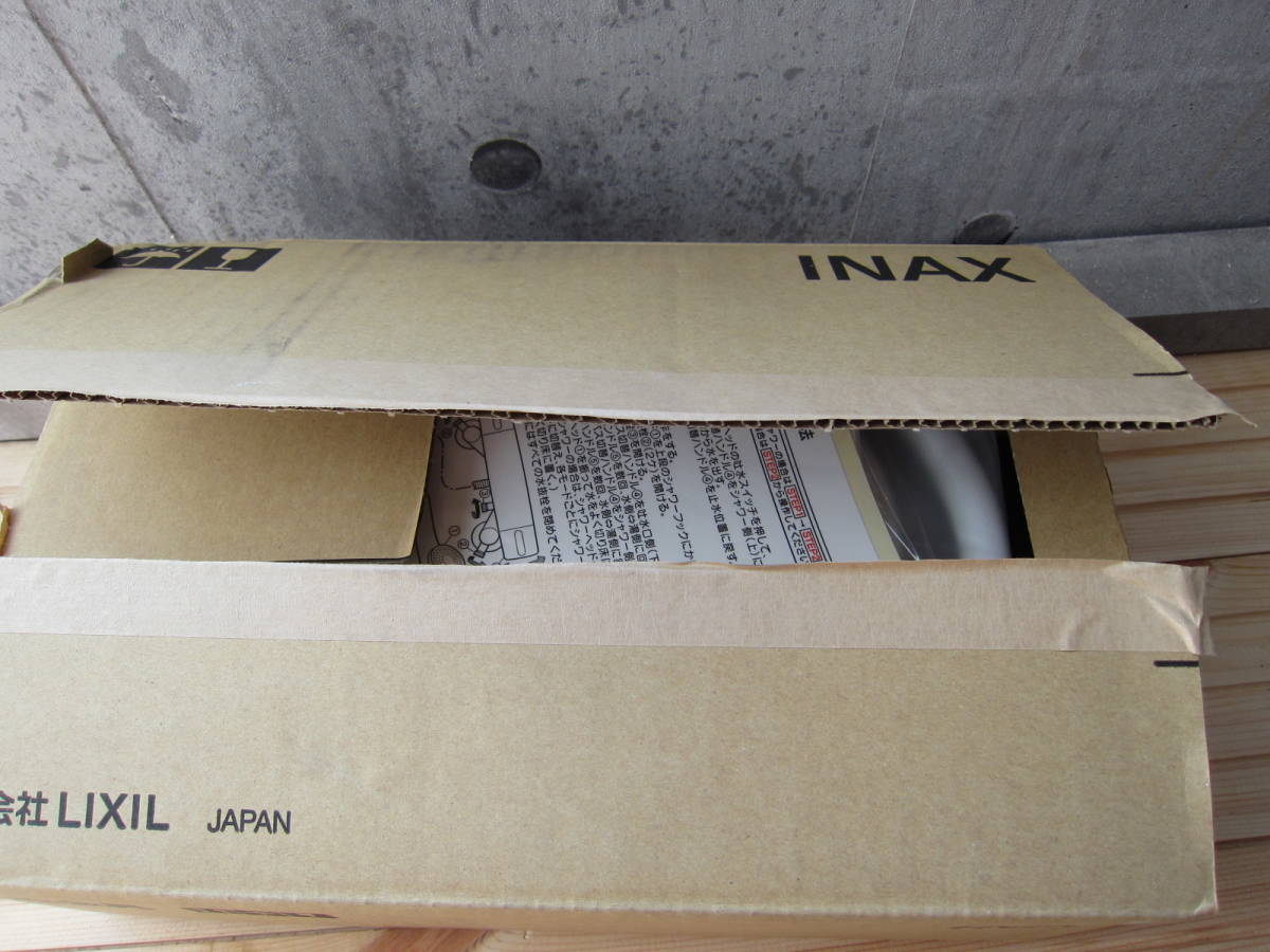 箱→水濡れ＆破れ 新品 INAX イナックス RBF-912N サーモスタット付シャワーバス混合水栓　白ホース　寒冷地用 佐川急便700円 E2308_撮影のため開封いたしました
