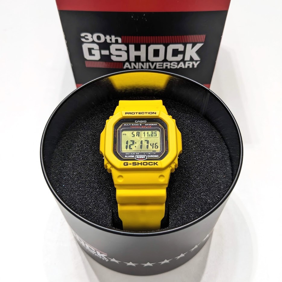 美品 30周年記念限定モデル CASIO カシオ G-SHOCK デジタル 腕時計 GW-M5630E-9JR タフソーラー ソーラー充電 ライトニングイエロー