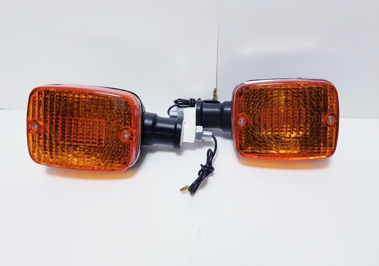 新品　スズキ GSX系　　純正タイプ　角ウィンカー　2個(gè)セット