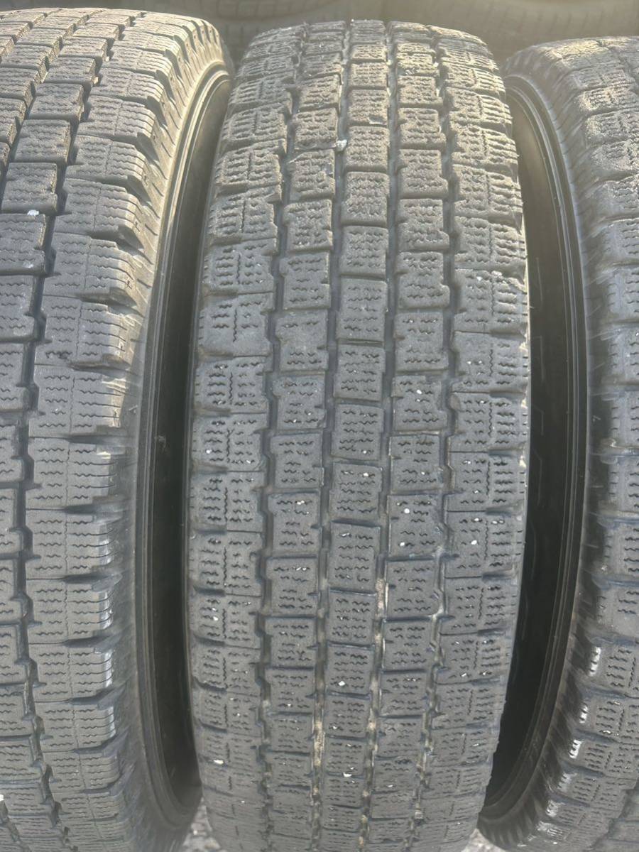 スタッドレスタイヤ　205/85R16　117/115L　LT　ブリジストンブリザックW969　64_画像6