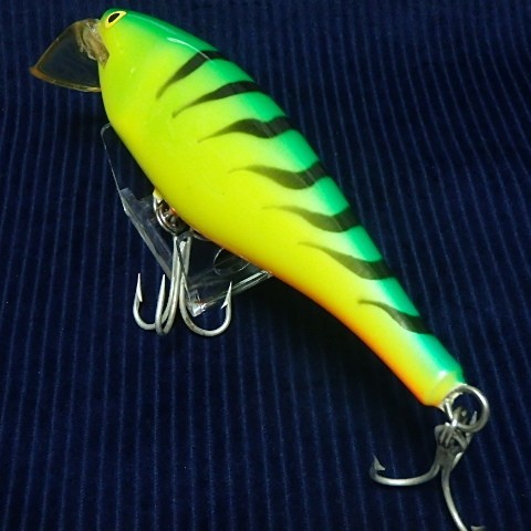 晩秋の極太シーバス攻略に！ ラパラ スーパーシャッドラップ SSR-14 ファイアータイガー Rapala SUPER SHAD RAP SSR-14 in FIRE TIGER_画像3