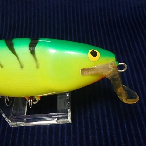 晩秋の極太シーバス攻略に！ ラパラ スーパーシャッドラップ SSR-14 ファイアータイガー Rapala SUPER SHAD RAP SSR-14 in FIRE TIGER_画像5