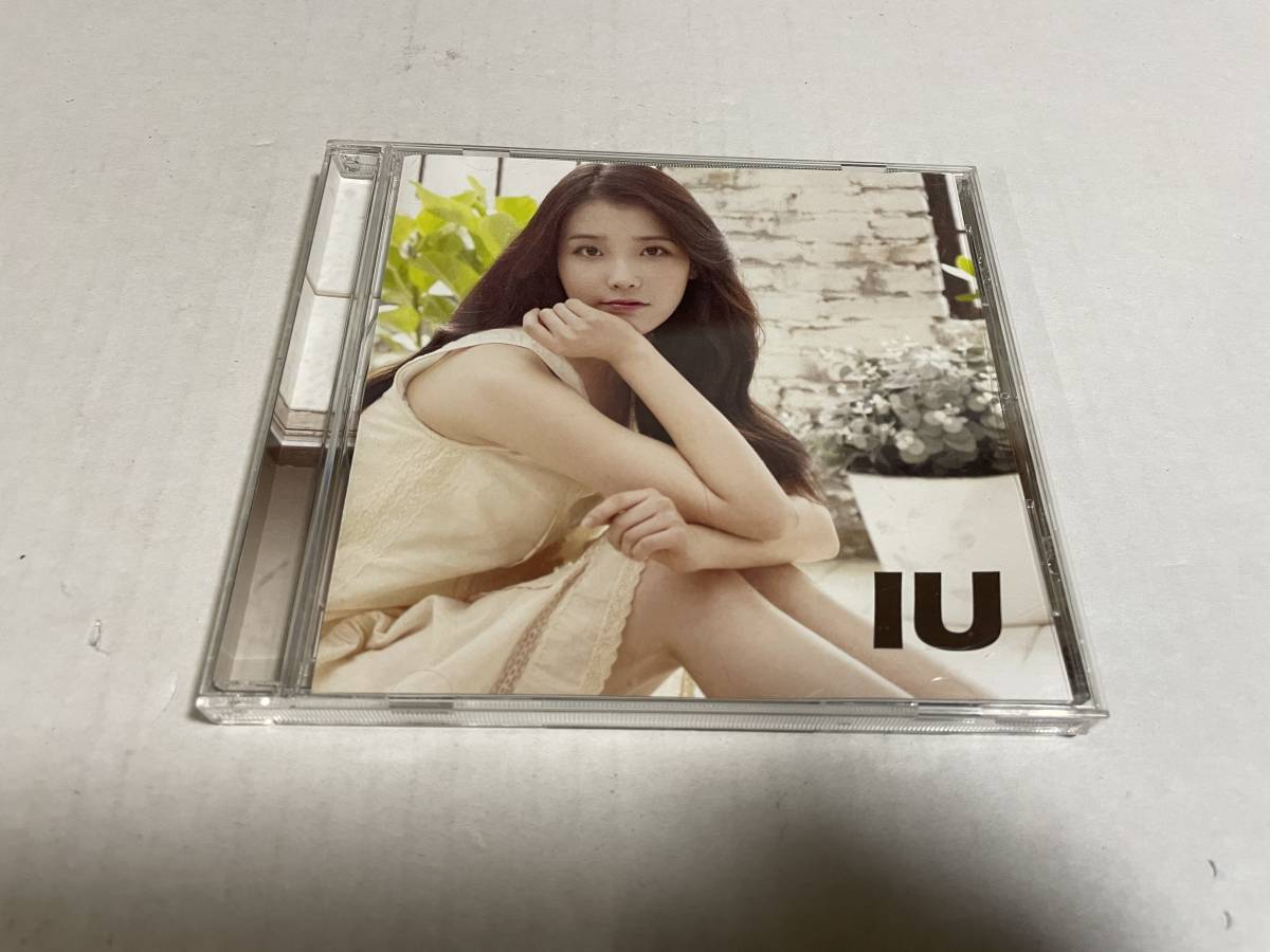 Good Day　Japanese Version　ステッカー付　CD IU　Hネ-11.　中古_画像1