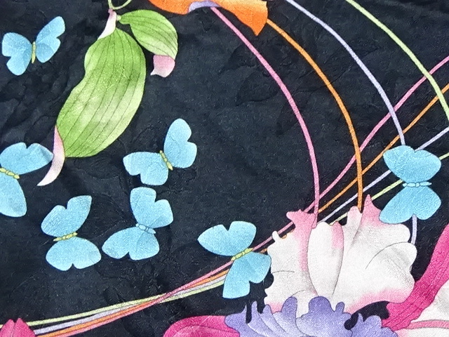 ★　LEONARD　レオナール　日本製　シルク　ハンカチ　スカーフ　チーフ　絹　56*56ｃｍ　花　蝶　良品_画像9