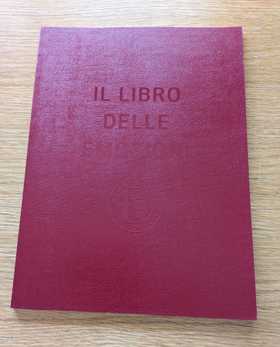 アルファ・ロメオ Alfa Romeo / IL LIBRO DELLE EMOZIONI (FCAジャパン㈱ 中古品)_画像1