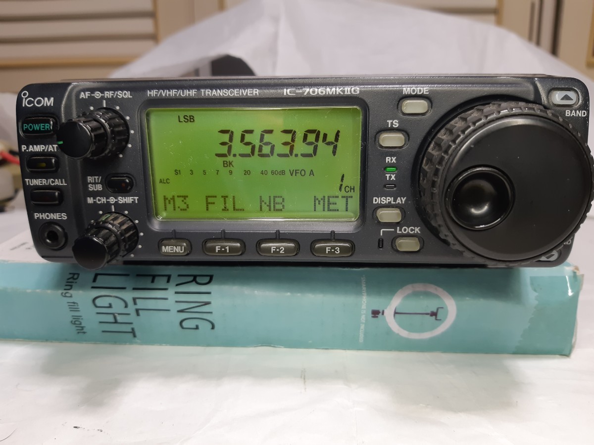 ICOM IC706MK2G 100W HF/VHF/UHF オールモードトランシーバー_画像1