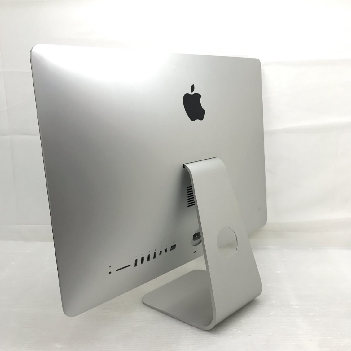 1週間保証 Apple iMac (21.5-inch, Late 2013) A1418 Core i5-4570R 8GB HDD1TB 21.5インチ(1920×1080) T009435_画像3
