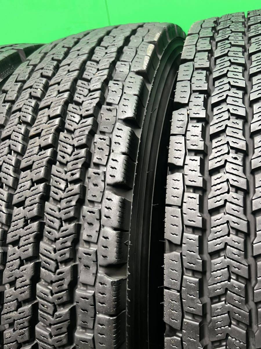 225/80R17.5 123/122 L ヨコハマYOKOHAMA 905W スタッドレス 22年製　6本 バリ山　　225/80r17.5 B58_画像8