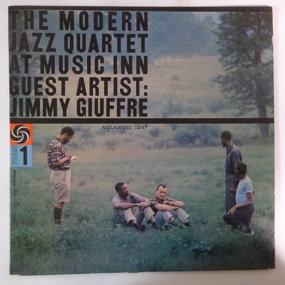 10015460;【US盤/黒ファン/MONO/コーティング/Atlantic】The Modern Jazz Quartet, Jimmy Giuffre / The Modern Jazz Quartet At Music Inn_画像1