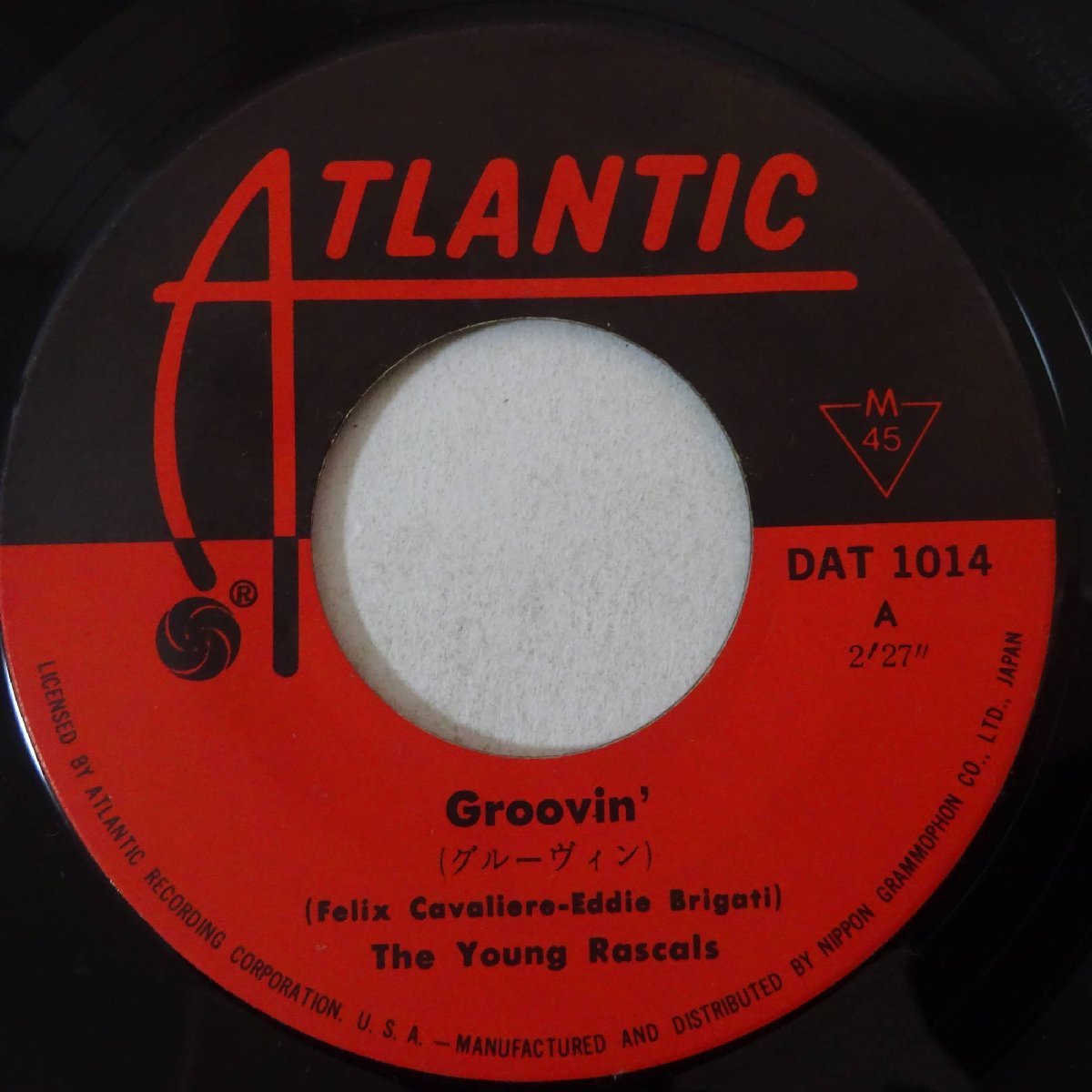 10016229;【国内盤/日本グラモフォン/ペラジャケ/7inch】The Young Rascals ザ・ヤング・ラスカルズ / Groovin' グルーヴィン / スエノ_画像3