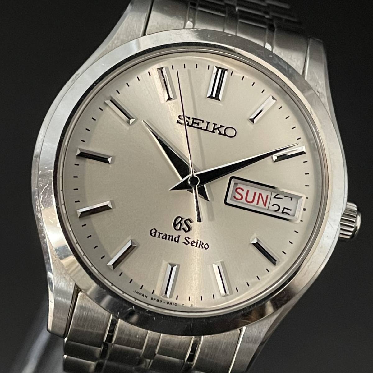 ☆豪華☆/グランドセイコー/Grand Seiko/9F83-9A30/電池式/クオーツ/35㎜/メンズ腕時計/アンティーク/シルバー文字盤/純正/精度良好_画像1