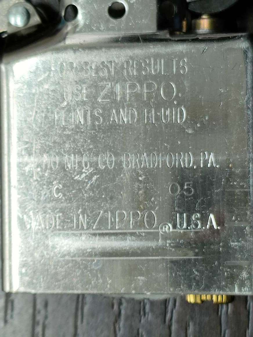 #4242N　【美品】　ZIPPO　ゴールド/アンティークプラス　ジッポー オイルライター 喫煙具 ケース付き_画像6