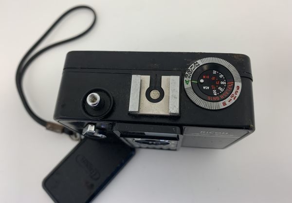 【RICOH／リコー】カメラ　AUTO HALF SE2　レンズ　1：2.8　25㎜　ジャンク品_画像3