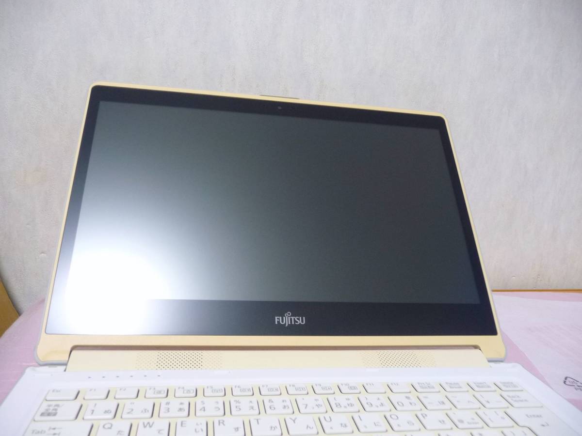 ★展示品(保管品) 富士通ノートPC FMV LIFEBOOK LH55/C2　FMVL55C2WG【子供向け】[14型非光沢/WIN10/Celeron3865U/SSD128GB/タッチペン](2)_画像5