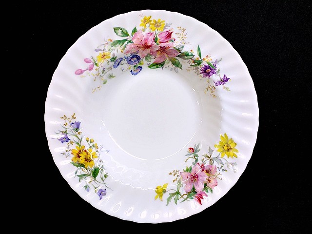 3QV selling up! tax less * Royal Doulton *ARCADIA(a LUKA tia)* soup plate * pasta plate * deep plate * approximately 23cm* flower * present condition * article limit *1124-11