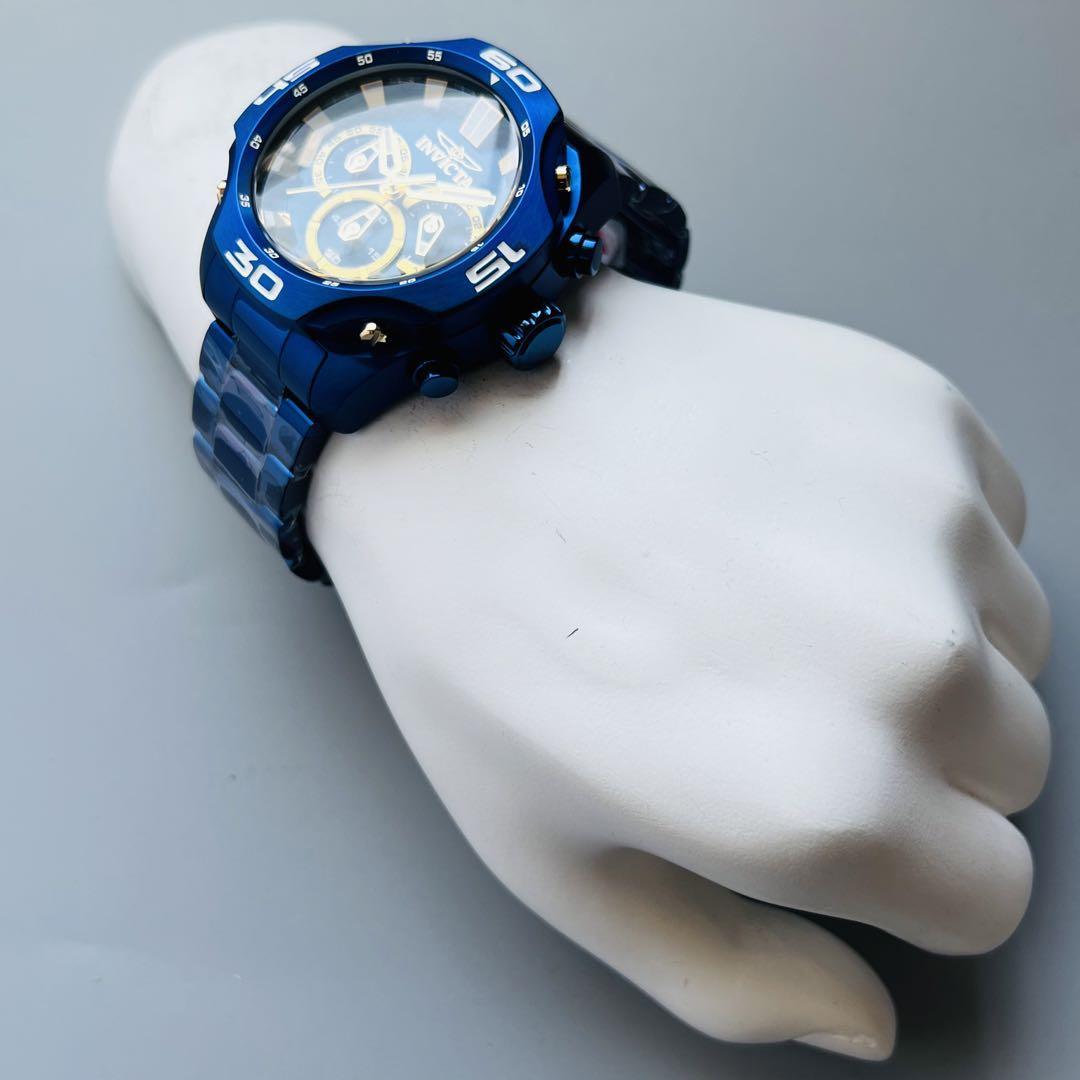 INVICTA インビクタ 腕時計 メンズ ブルー 新品 クォーツ 電池式 クロノグラフ 青 ブランド 専用ケース付属 重量感 ゴツゴツ感_画像6