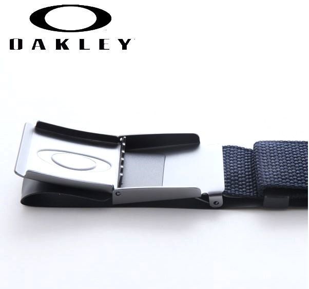 ★オークリー OAKLEY ゴルフ GOLF 新品 メンズ フロントロゴ シンプル カジュアル カット可能 ウェブ ベルト BELT 紺[961856AC1N] 八★QWER_画像3