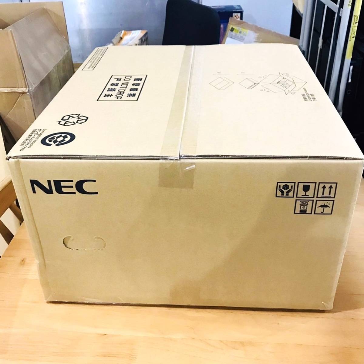 425【未使用／未開封】NEC NP8100-2797YP1Y T110j-S (2nd-Gen) Express5800/100 オフィストンネリングキット 起動用 サーバー intel_画像3