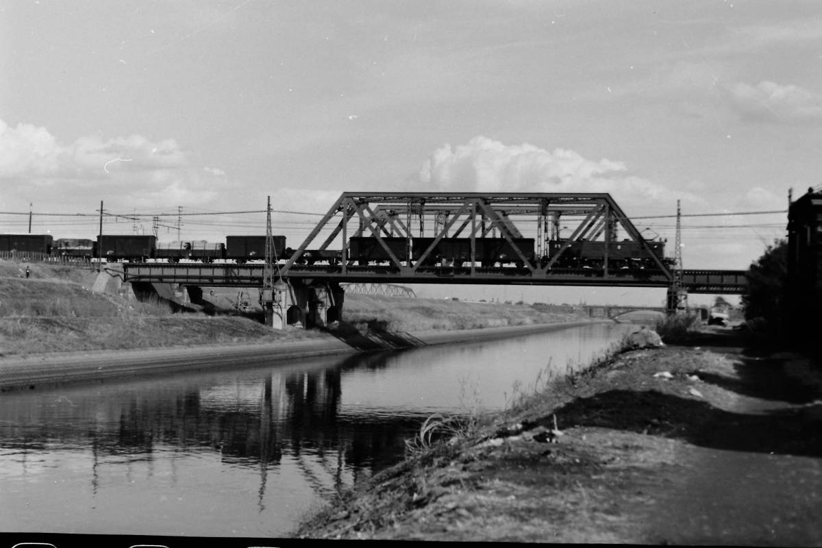 (B23)163 写真 古写真 鉄道 鉄道写真 EF15148 他 昭和38年頃 フィルム 変形 白黒 ネガ まとめて 6コマ _画像7