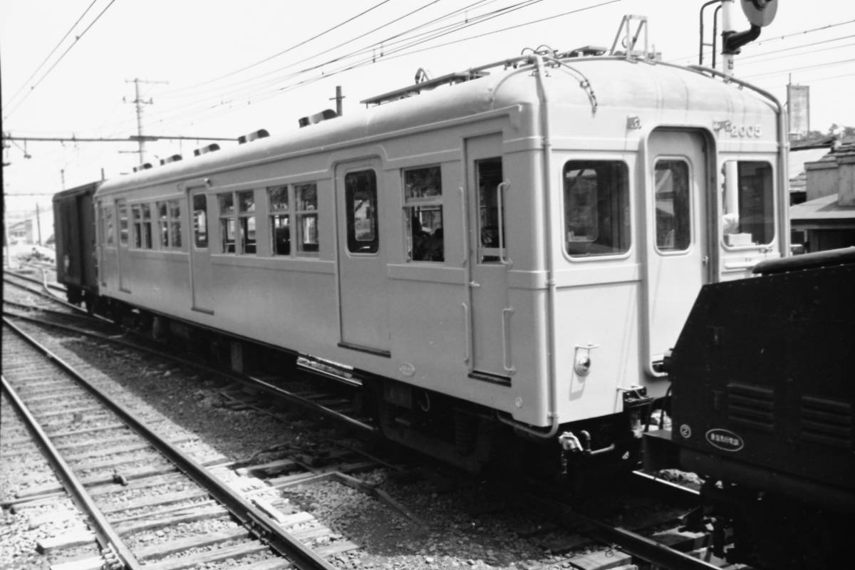 (B23)132 写真 古写真 鉄道 鉄道写真 東急 東急電鉄 電気機関車 3021号 渋谷-桜木町 昭和38年頃 フィルム 変形 白黒 ネガ まとめて 6コマ _画像6