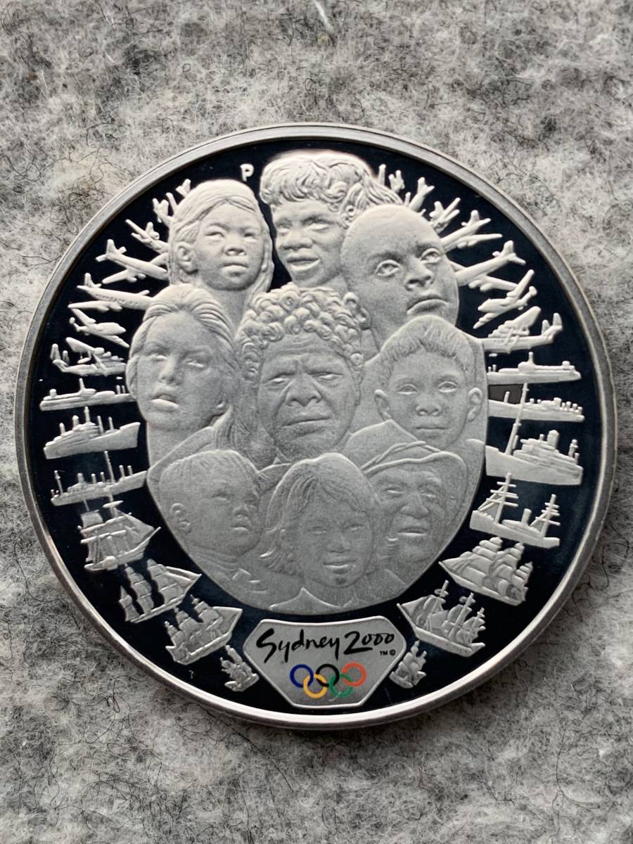 オーストラリア　2000年　シドニーオリンピック記念/異なる民族9つの顔　5ドル（1オンス）プルーフ銀貨_カプセルを外して撮影