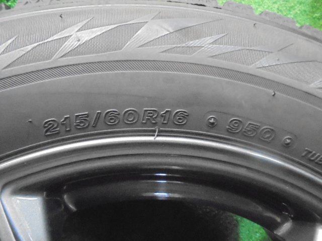 5ET717AC6) 送料無料 美品 215/60R16 ブリヂストン ブリザックVRX2 スタッドレスタイヤ+16インチアルミホイール4本セット 2019年製_画像4