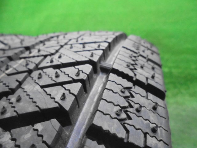 5EW112BE11 ) 送料無料 新品 未使用品 2021年製 185/70R14 ブリヂストン ブリザック VRX2 14インチスタッドレスタイヤ2本セット_画像5