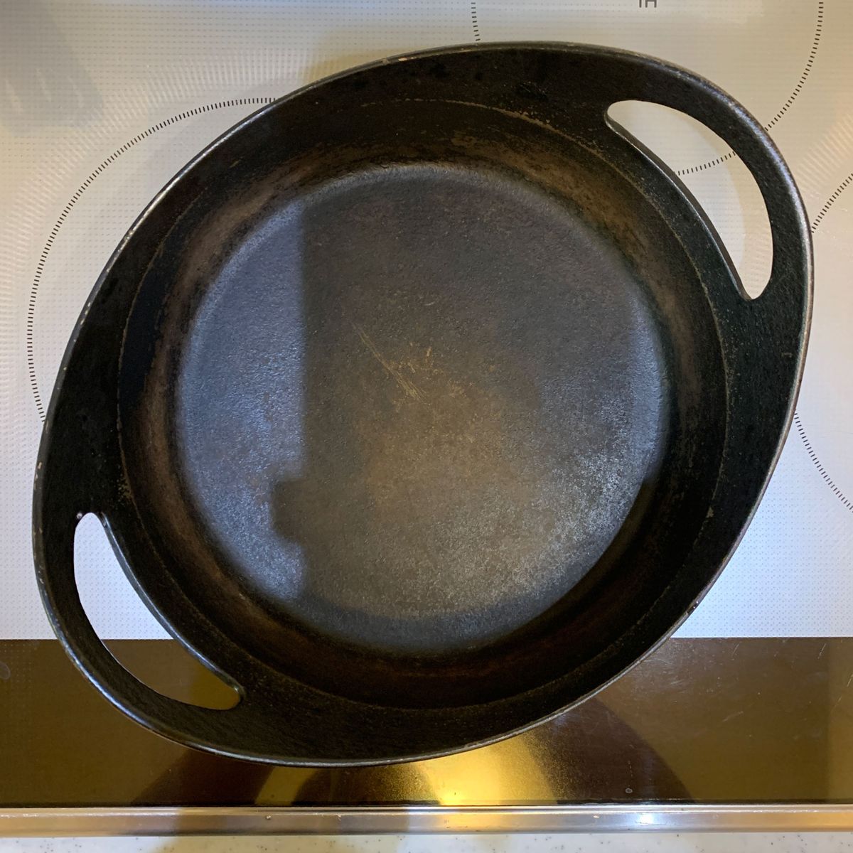 シャラクモノ  鉄鋳造鍋 すき焼き鍋 キャセロール