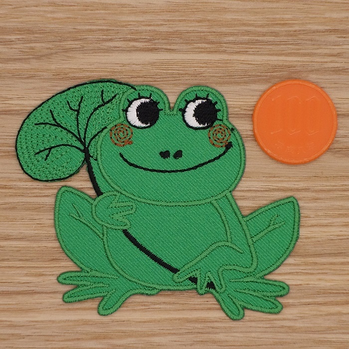 【Ｌサイズ】アイロンワッペン NO.1963 かえる カエル 蛙 ＦＲＯＧ ケロッグ 人気 可愛い アップリケ 【郵便定形】_Ｍサイズです。