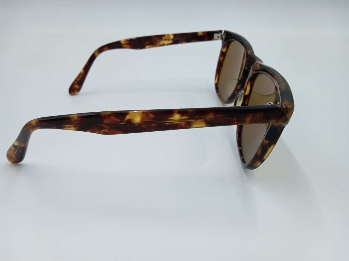 □レイバン rayban hudson traditionals 54□17 サングラス 総柄 ブラウン 本体のみ_画像4