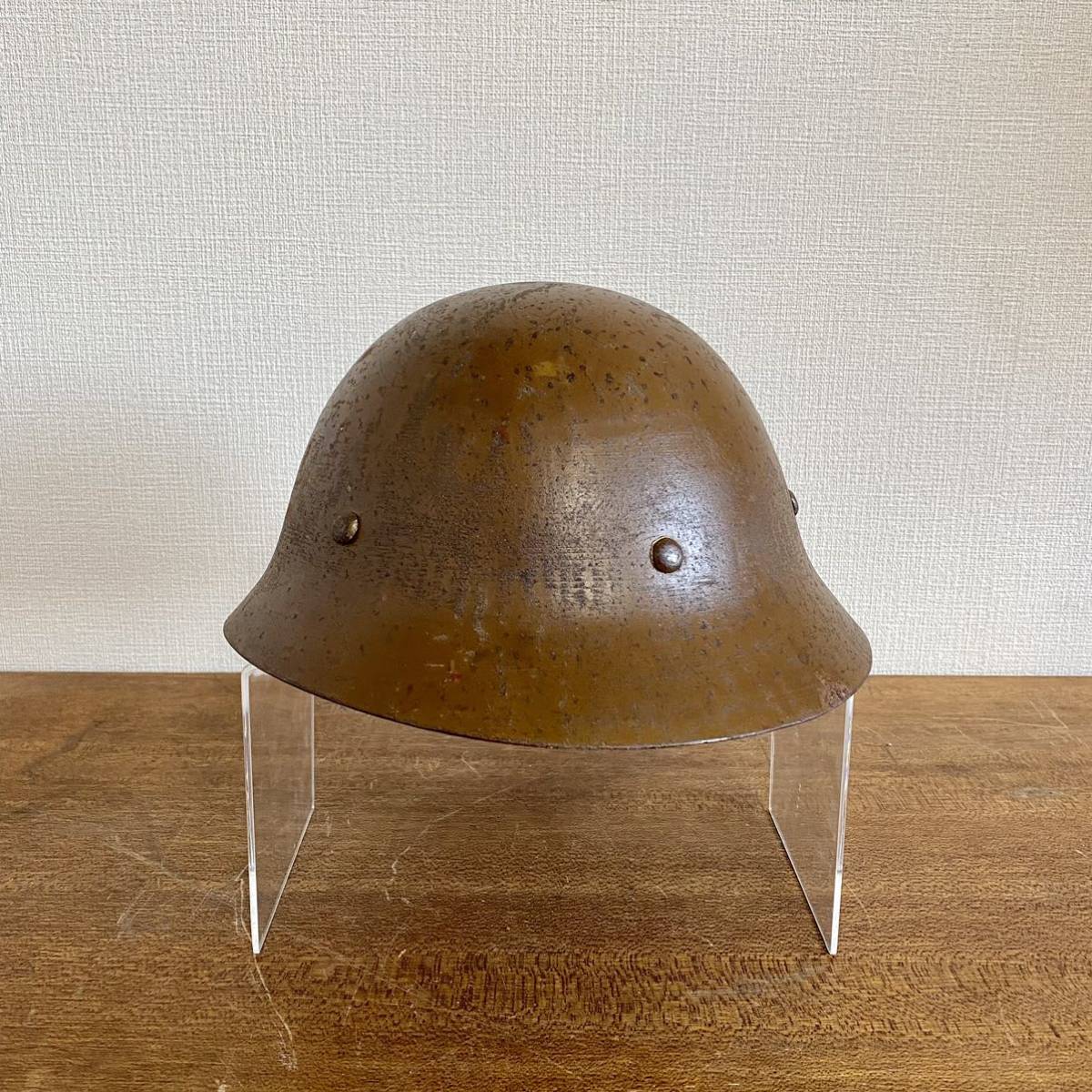 旧日本軍　ヘルメット　鉄帽　鉄兜　ミリタリー　/ 鉄製　陸軍　軍隊　当時物_画像1