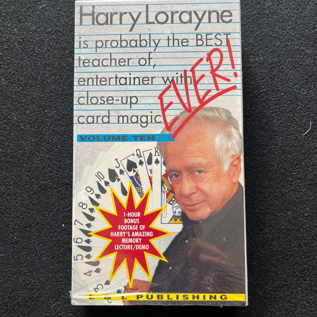 【マジックビデオ】Harry Lorayne is probably the BEST teacher of, entertainer with close-up card magic EVER! Vol.10の画像1