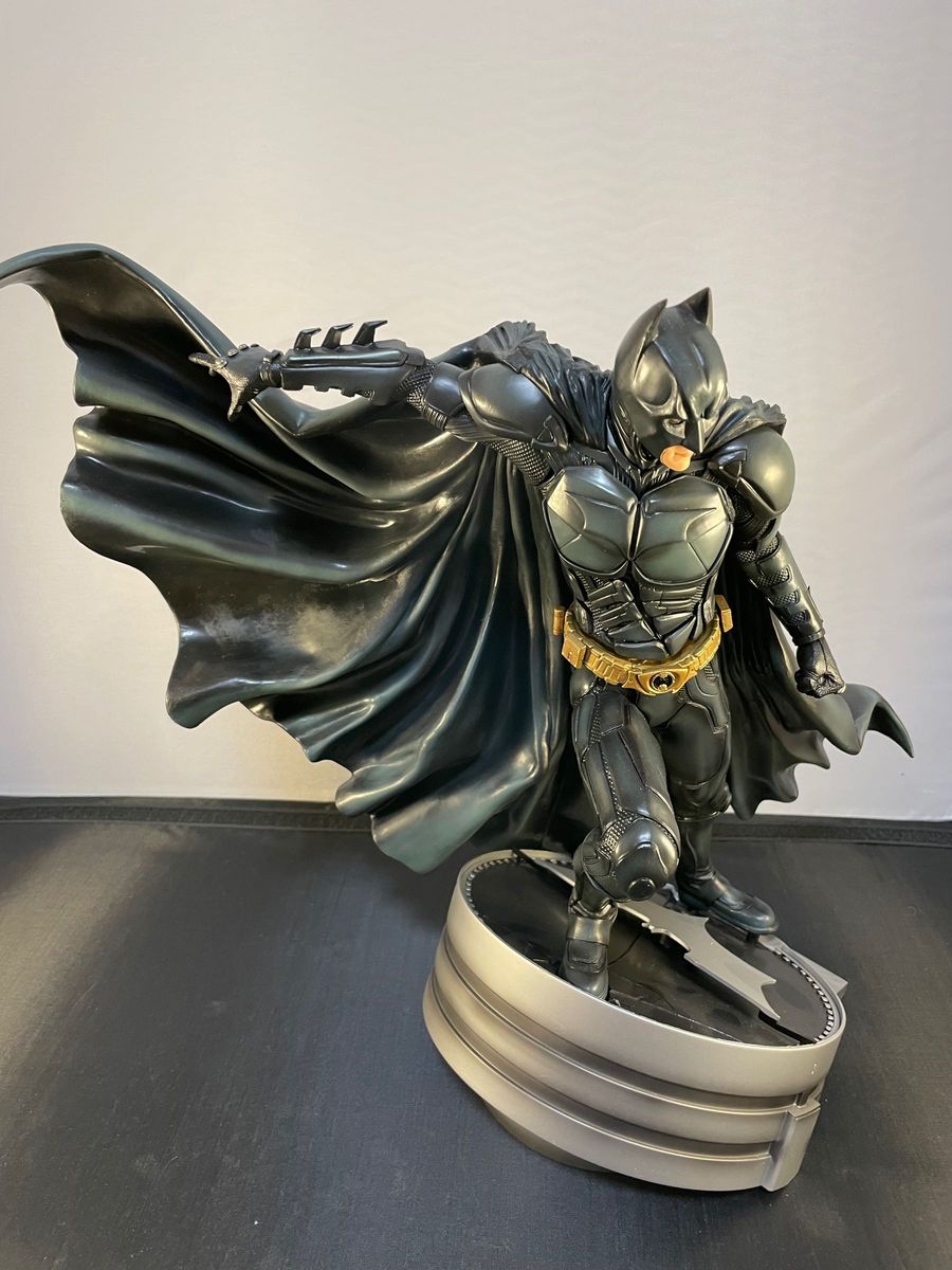 ARTFX バットマン ダークナイト 1/6フィギュア