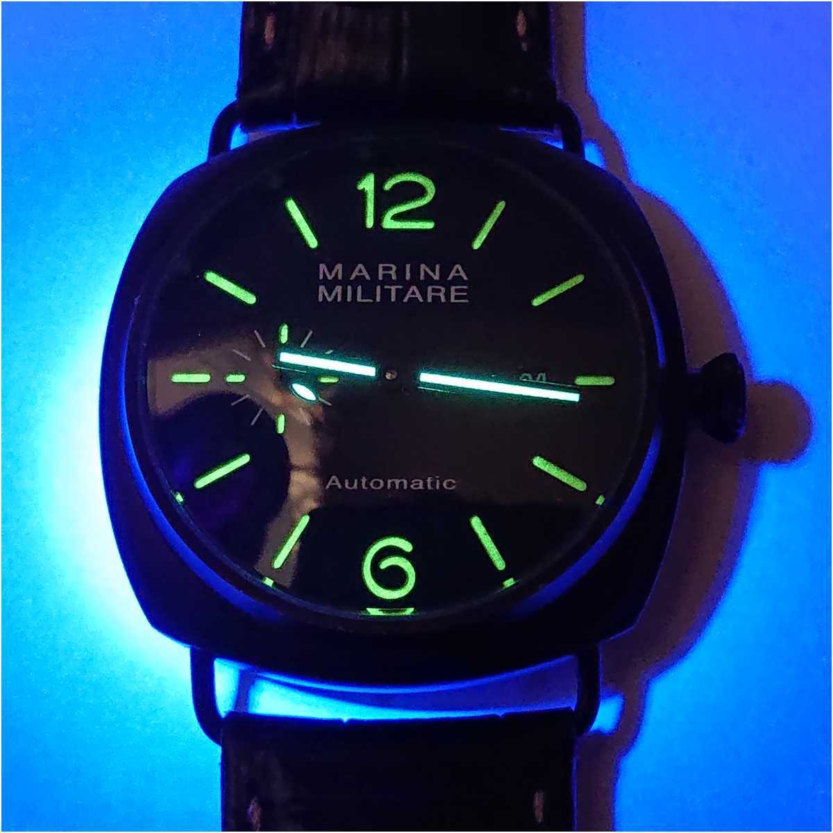 【 中古 】美品「 MARINA MILITARE 」 Automatic Dayt マリーナミリターレ 自動巻き ブラック カレンダー スモセコ サンドイッチ文字盤_画像4