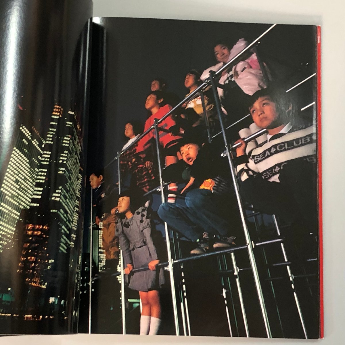 Yahoo!オークション - 写真集 『Shinjuku Shinoyama Kishin Yahoo!オークション - 写真集 『Shinjuku Shinoyama Kishin