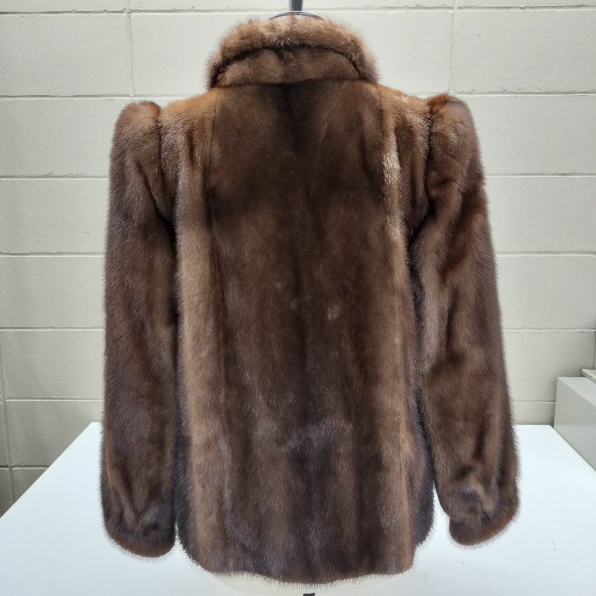 A【11-105】高級毛皮◆SAFURON サフロン リアルファー 毛皮 本毛皮 コート ジャケット サイズ 11_画像3