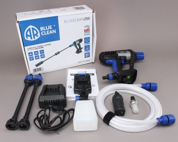 新品 BLUE CLEAN 250 ポータブル充電式高圧洗浄機 BC250 重量約2kg 圧力MPa2.3kgf/cm 水量2.8L/分 充電式 コードレス 掃除 #80※103/k.f