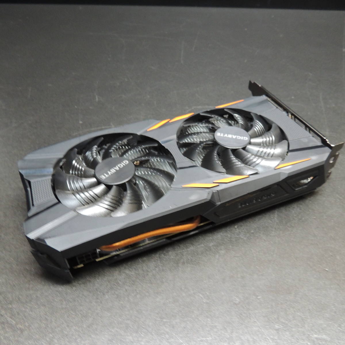 【検品済み】GIGABYTE GEFORCE GTX 1050ti / GV-N105TWF2OC-4GD 管理:カ-34_画像5