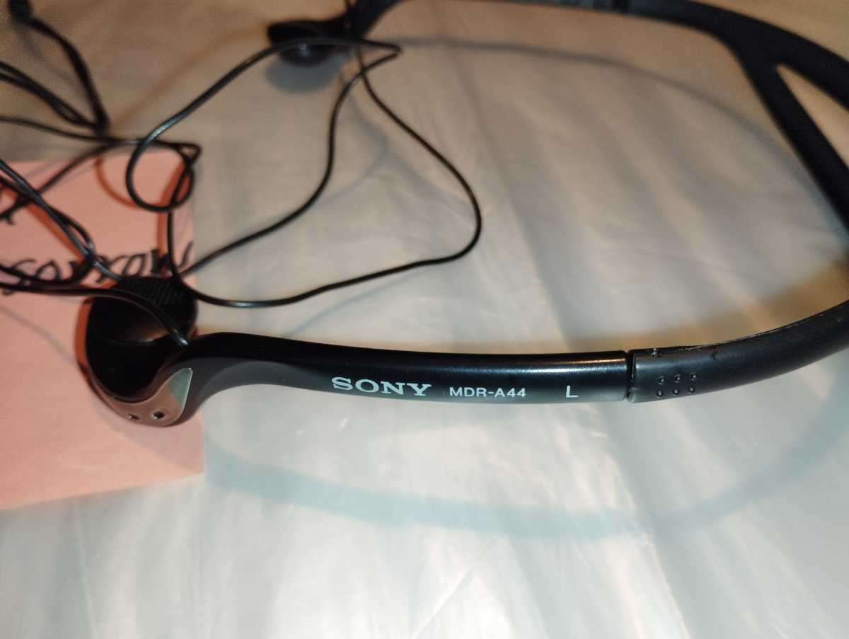 SONY MDR-A44 バーチカル型ヘッドホン マイクロプラグ ブラック 動作未確認 有線ヘッドホン_画像2